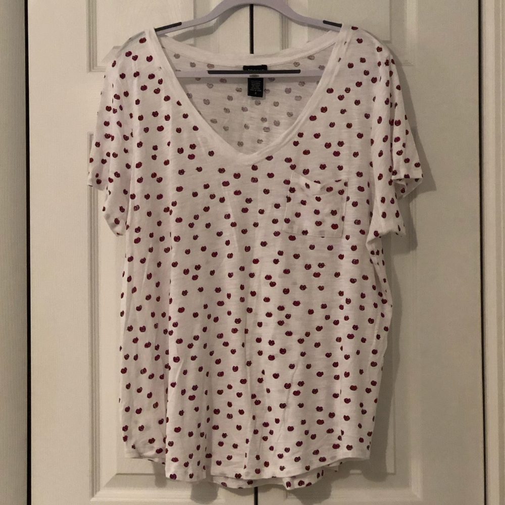 Torrid Kisses Pocket T-Shirt